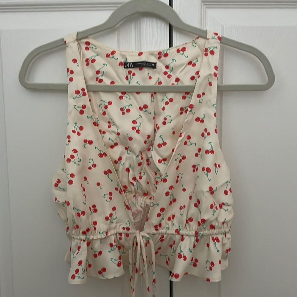 Zara tie front cherry crop top